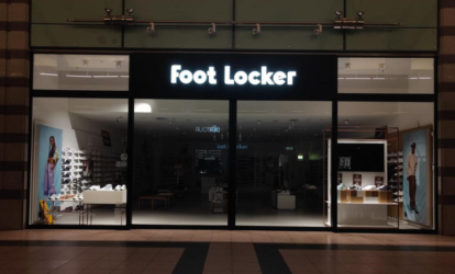 Wij produceren en monteren verlichte gevelreclame voor de retail.